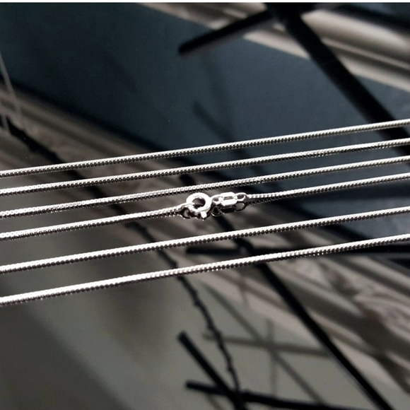 925 SS Box Chain - Picture 2 of 4